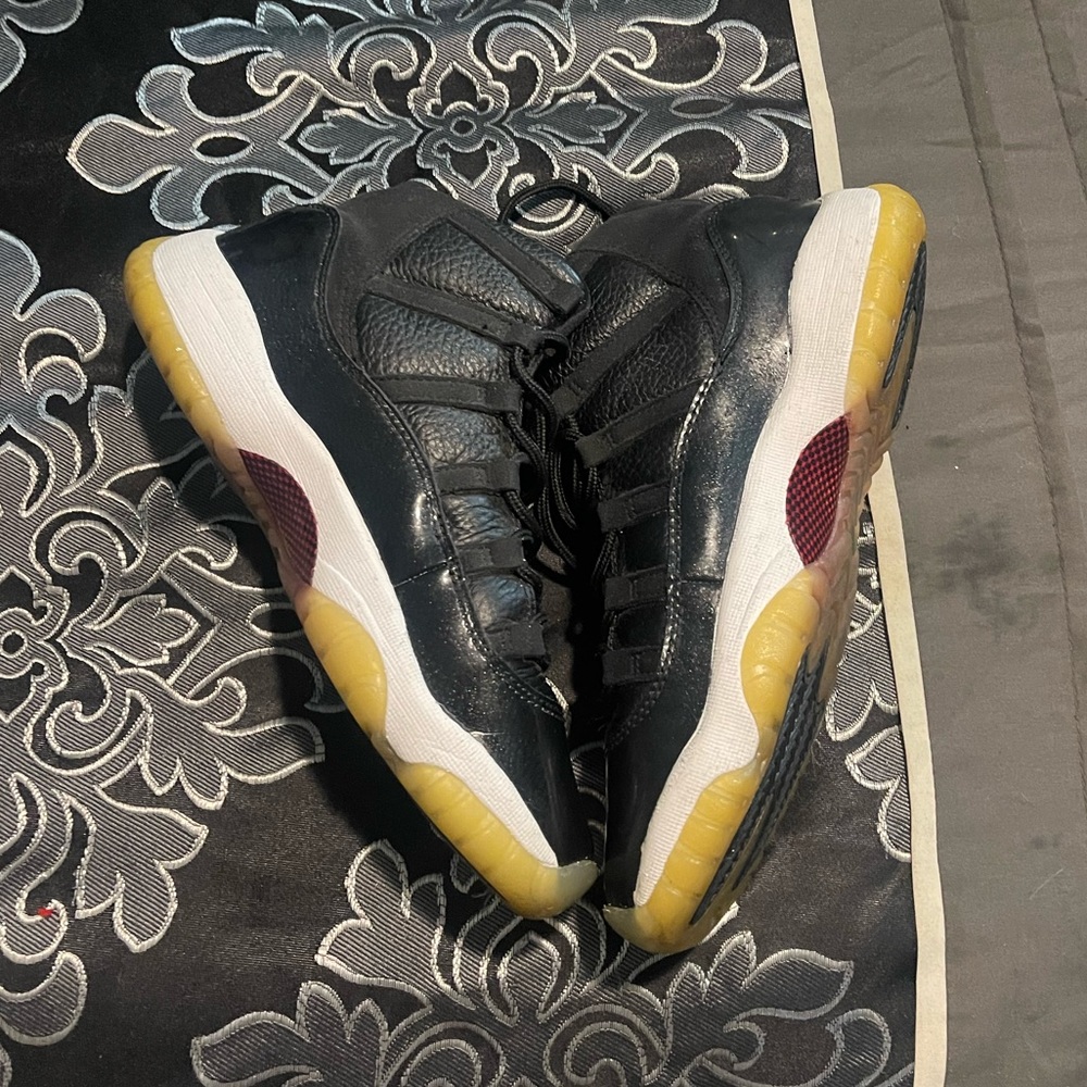 Jordan 11s